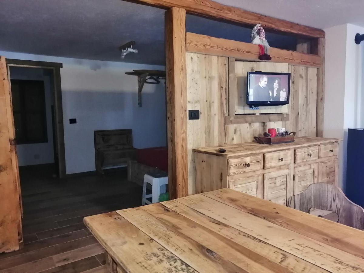 Maison Perriail Vda Gressan N 0029 المظهر الخارجي الصورة